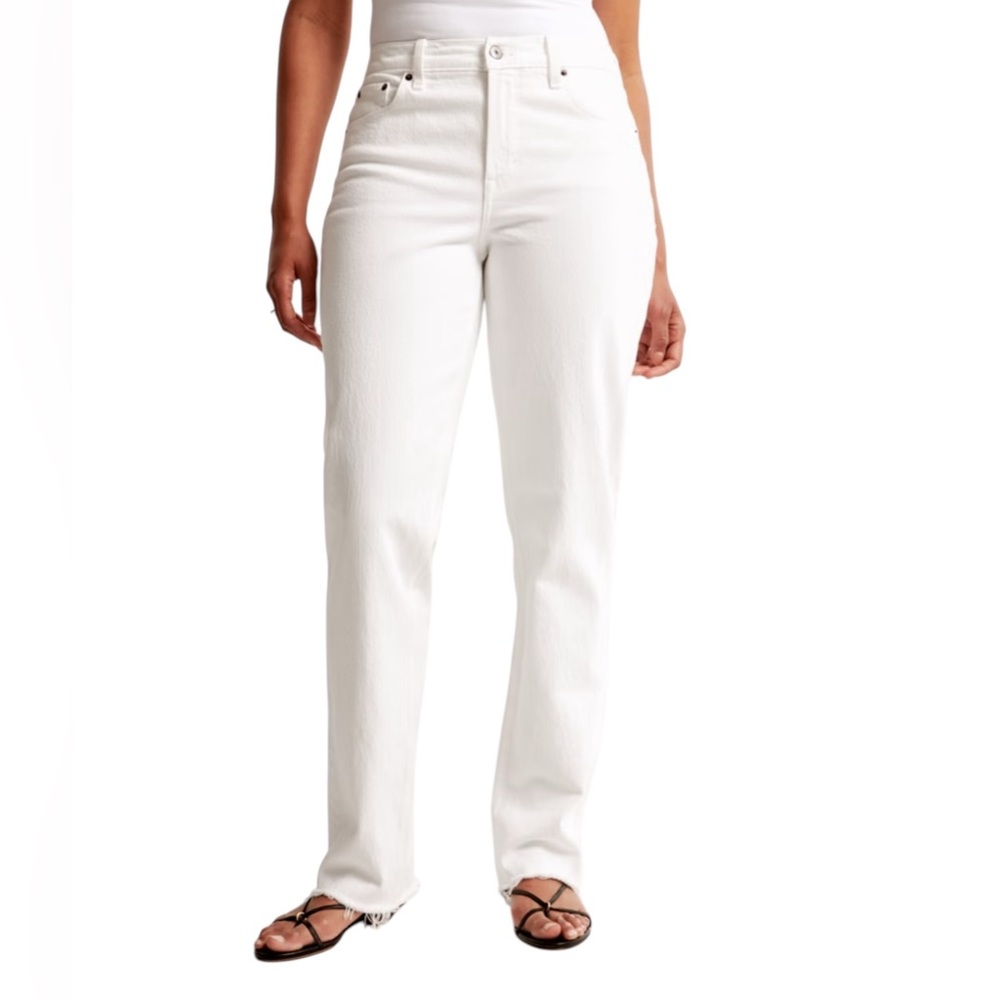 NWT A&F Vintage Denim Curve Love Mid Rise 90s Straight White with Raw Hem 34S